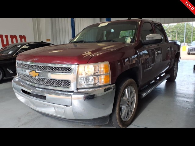 BUY CHEVROLET SILVERADO 1500 2013 2WD CREW CAB 143.5