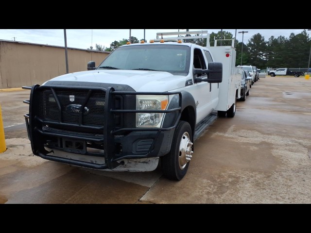 BUY FORD SUPER DUTY F-550 DRW 2011 2WD CREW CAB 176